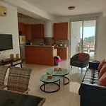 Marina Centre Apartment Larnaca