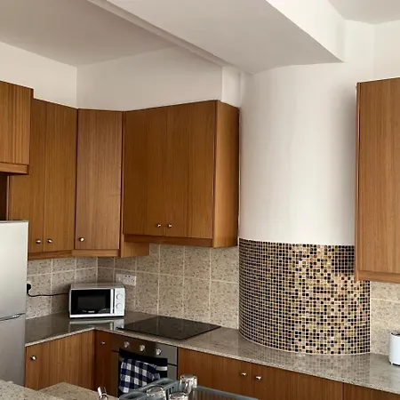 아파트 Marina Centre