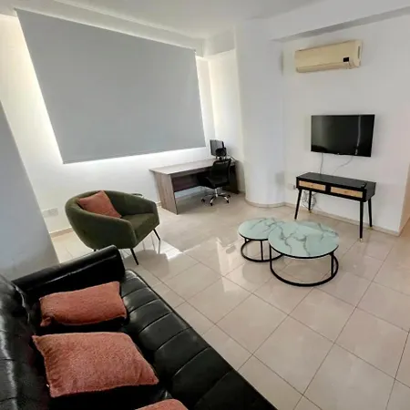 Marina Centre Apartment