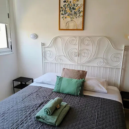 Marina Centre Apartment *