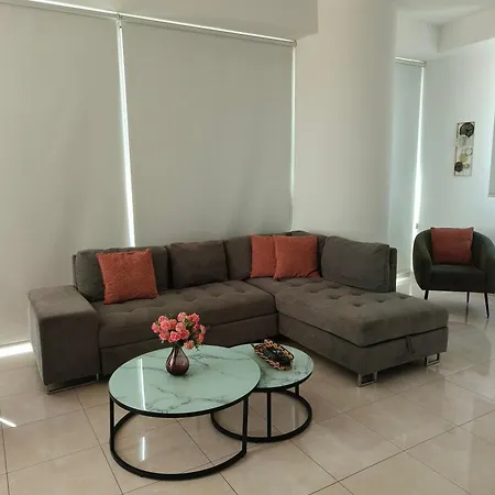 Marina Centre Apartment Larnaka