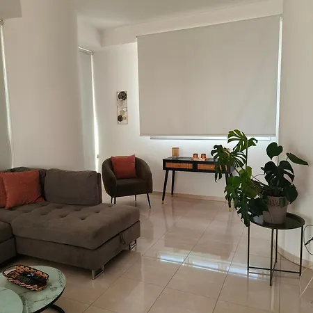 Marina Centre Apartment *