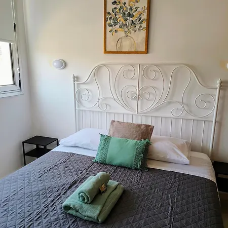 Marina Centre Apartment *