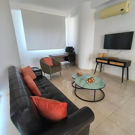 Marina Centre Apartment Larnaka