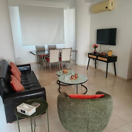 Marina Centre Apartment Larnaca